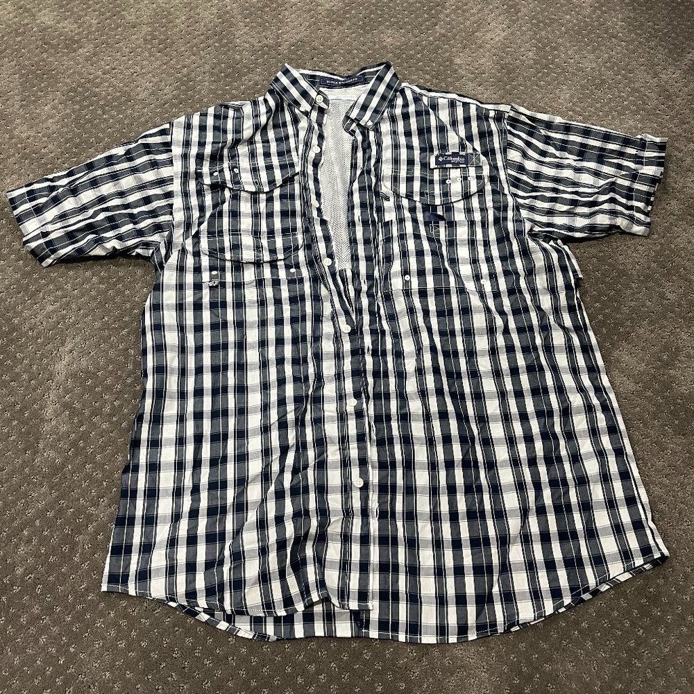 Mens Columbia Button Down, Sz. M